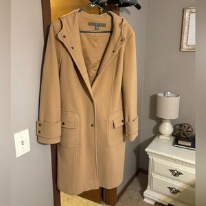 Kenneth Cole Reaction Tan Wool Trench Coat